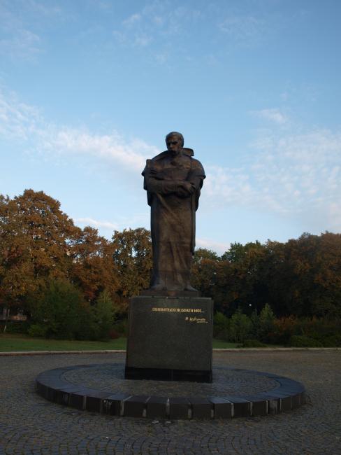 Памятник Тарасу Шевченку - Ужгород