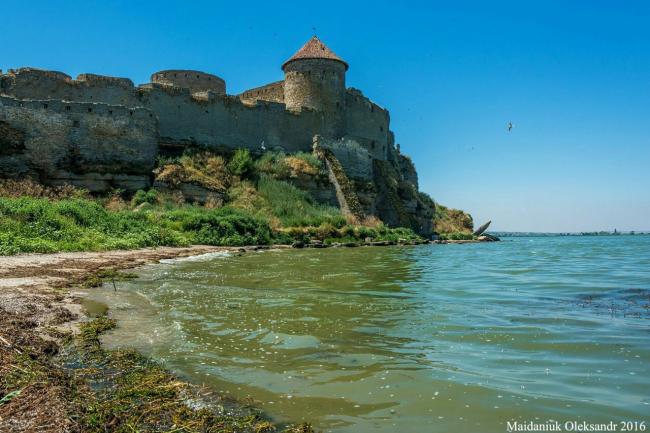 фото Аккерманської фортеці з моря - Одеська область