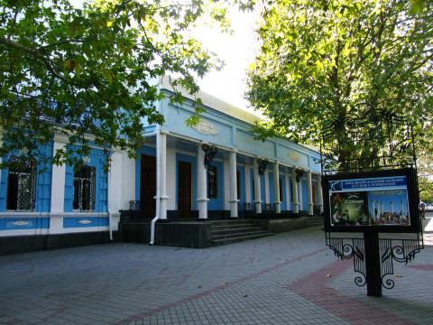 Академічний український театр драми і музичної комедії - Миколаїв