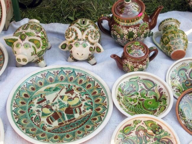 Kosiv photo of local ceramics