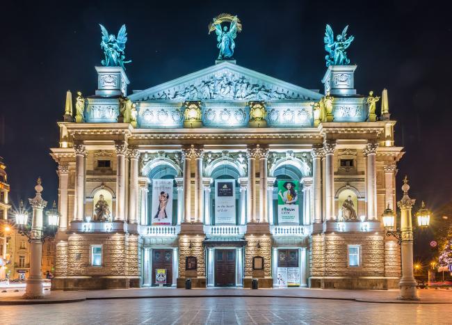 Фасад львівського оперного театру